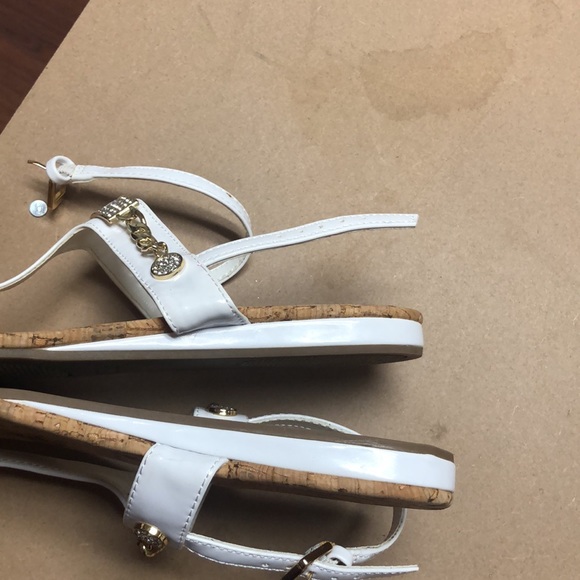 NWT Guess Shoes/Sandals - Picture 7 of 7